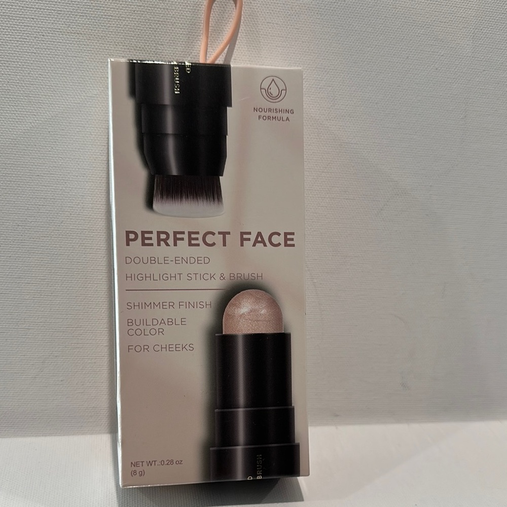 NWT Perfect Face Double Ended Highlight Stick & Brush. Shimmer Finish for Cheeks